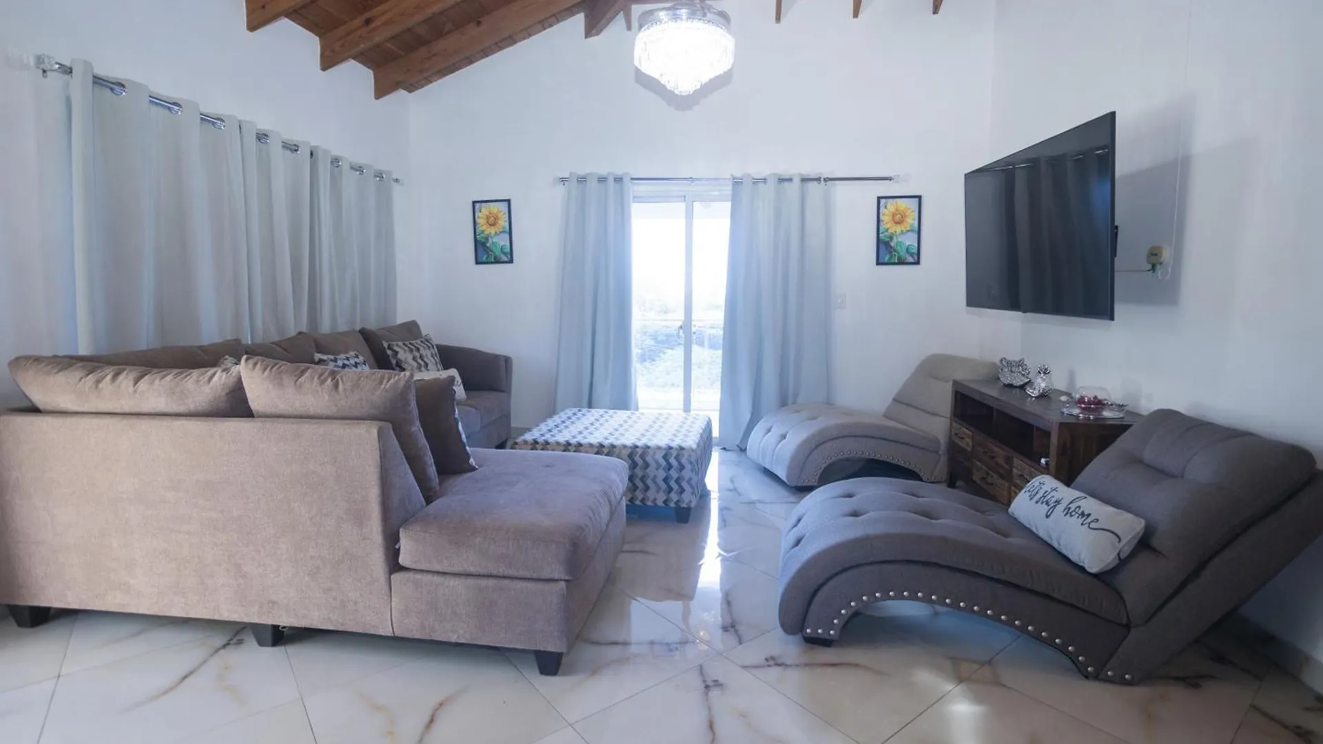 Sosua Residence By Cjdr